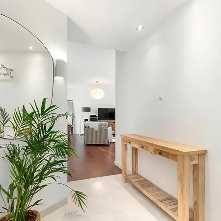아파트 Sea Towers Luxury With Parking & Balcony Near The Bay By Renters Prestige 그디니아