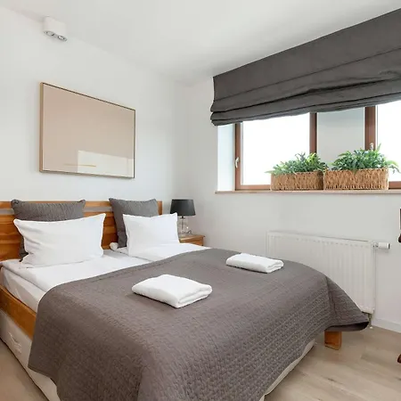 Sea Towers Luxury With Parking & Balcony Near The Bay By Renters Prestige * 그디니아